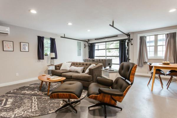 Greenway Garage With Firepit Athens Luaran gambar